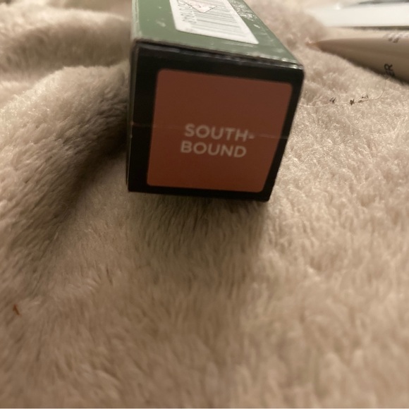 LAURA MERCIER TINTED MOISTURIZER BLUSH- SOUTH BOUND - Picture 6 of 6